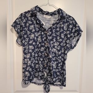 Modern Attraction Navy and White Floral Blouse Top